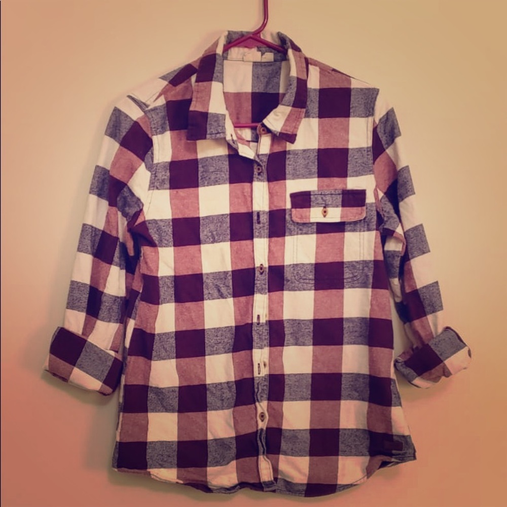 All season Roxy 🏄‍♀️ plaid button down - Picture 2 of 5